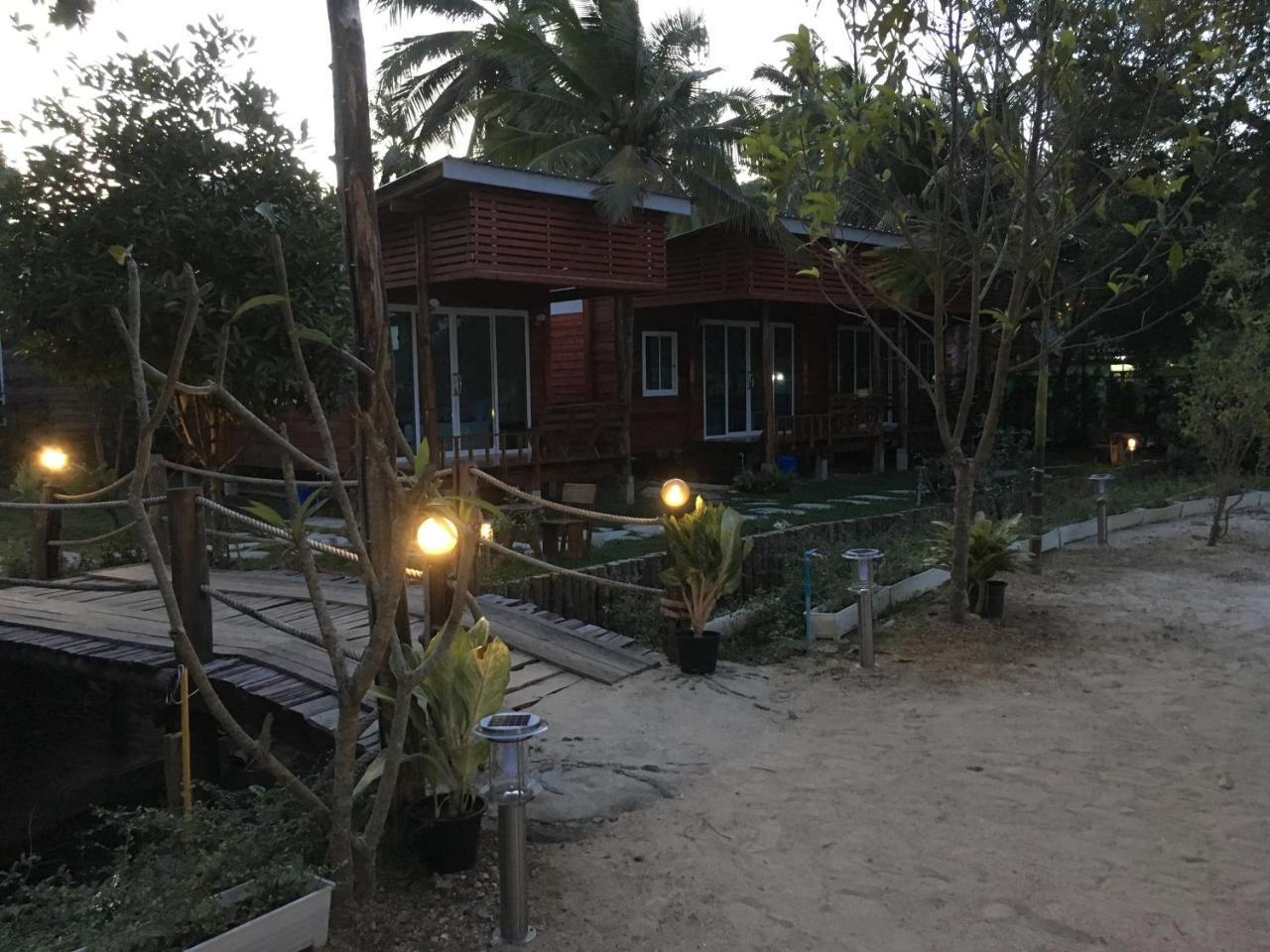 Mook Montra Resort Sea Front Đảo Đảo Koh Mook Ngoại thất bức ảnh